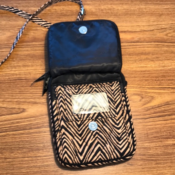 ❗️SALE❗️Vera Bradley Crossbody purse - Picture 4 of 7